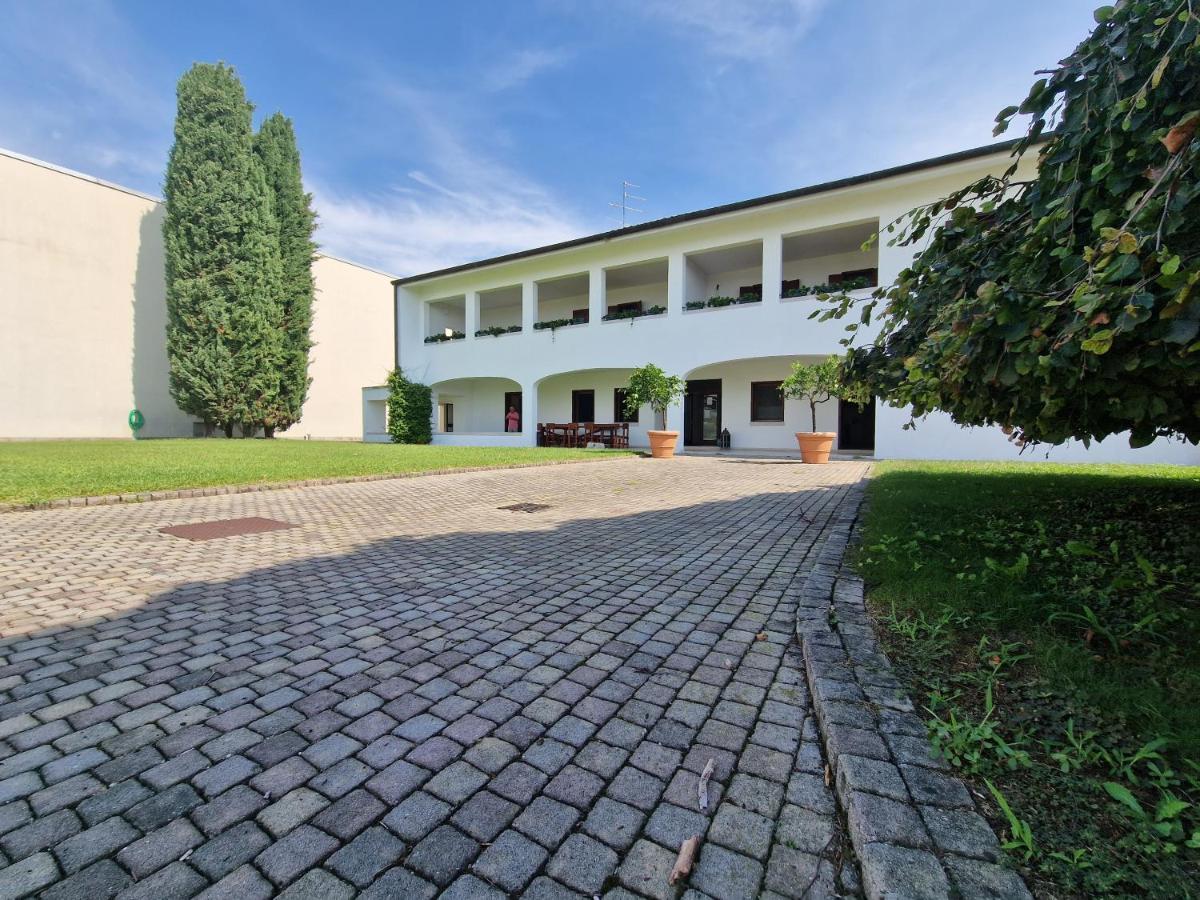 B&B Borgo Tesis สปิลิมแบร์โก ภายนอก รูปภาพ